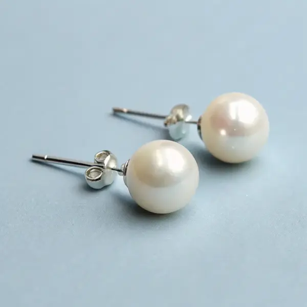 Coral Reef Pearl Studs